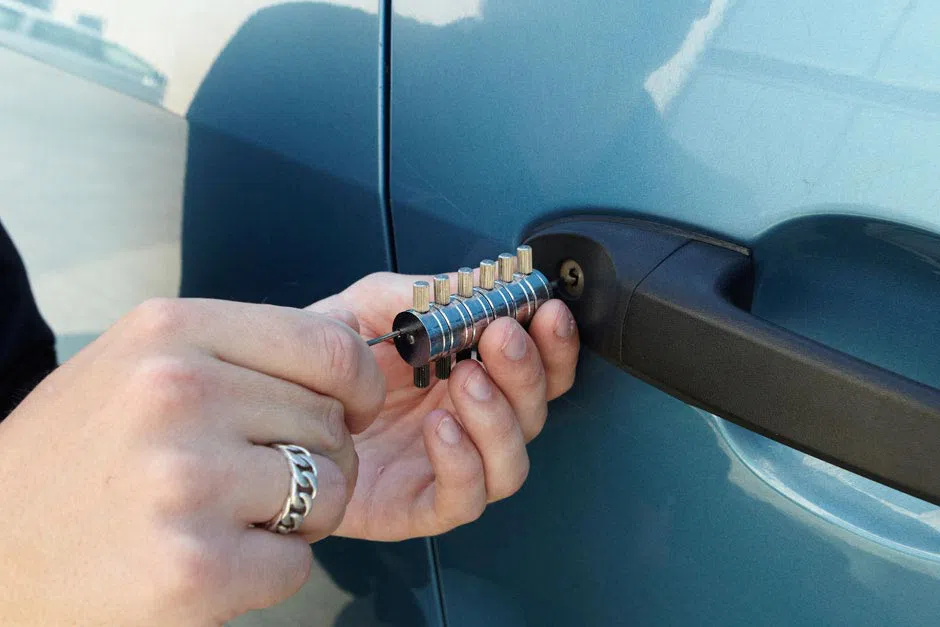 Houston Star Locksmith Houston, TX 281-502-1499 - automotive-keys-cut